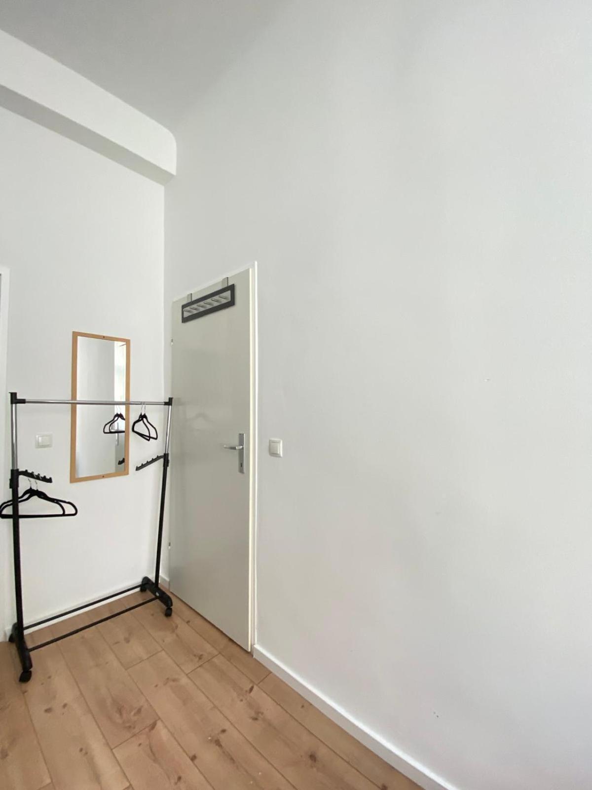 8 Fully Equipped Shared W Terrace Margareten Apartamento *